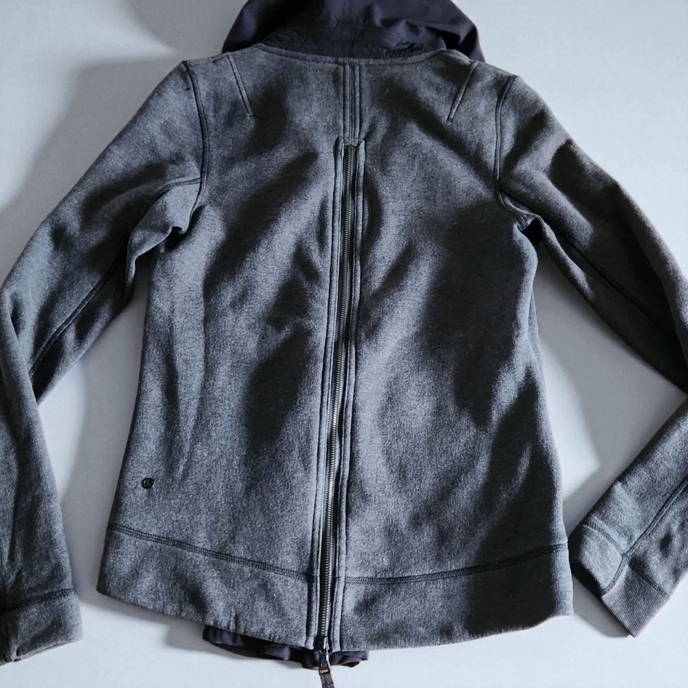 Lululemon Womens Jacket Gray Black Sweatshirt: En Route Athleisure Back Zip - Picture 3 of 9
